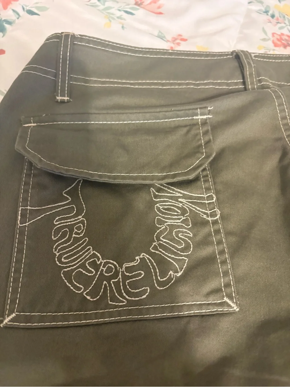 Men's Olive Cargo Pants - Straight Fit